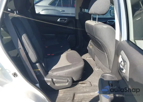 2017 Nissan Pathfinder Sv z USA, uszkodzony, nr VIN 5N1DR2MN5HC646844